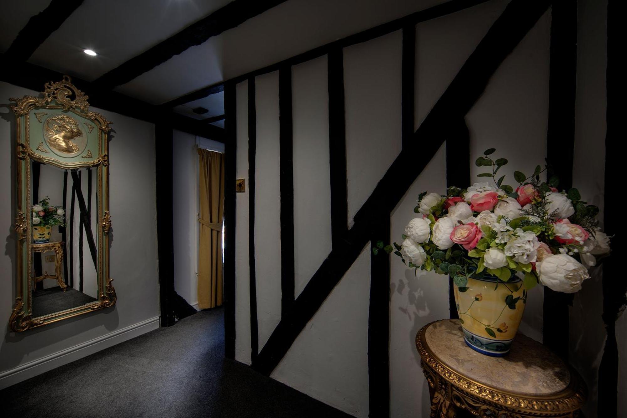 Stone Court House Hotel เมดสโตน ภายนอก รูปภาพ